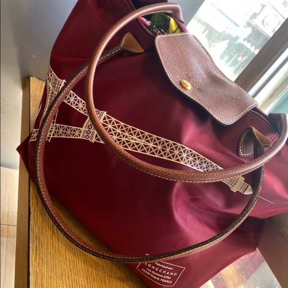 Longchamp Handbags - LONGCHAMP LMTD PARIS EIFFEL TOWER Tote NWOT GORG L